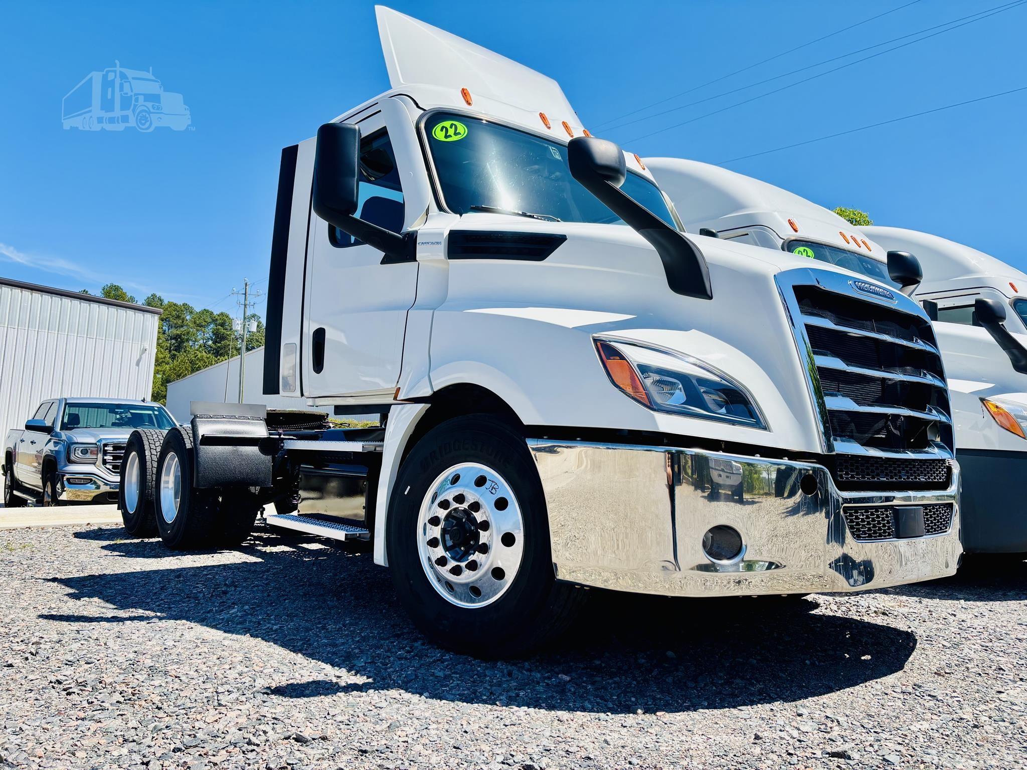 2022 Freightliner Cascadia 126