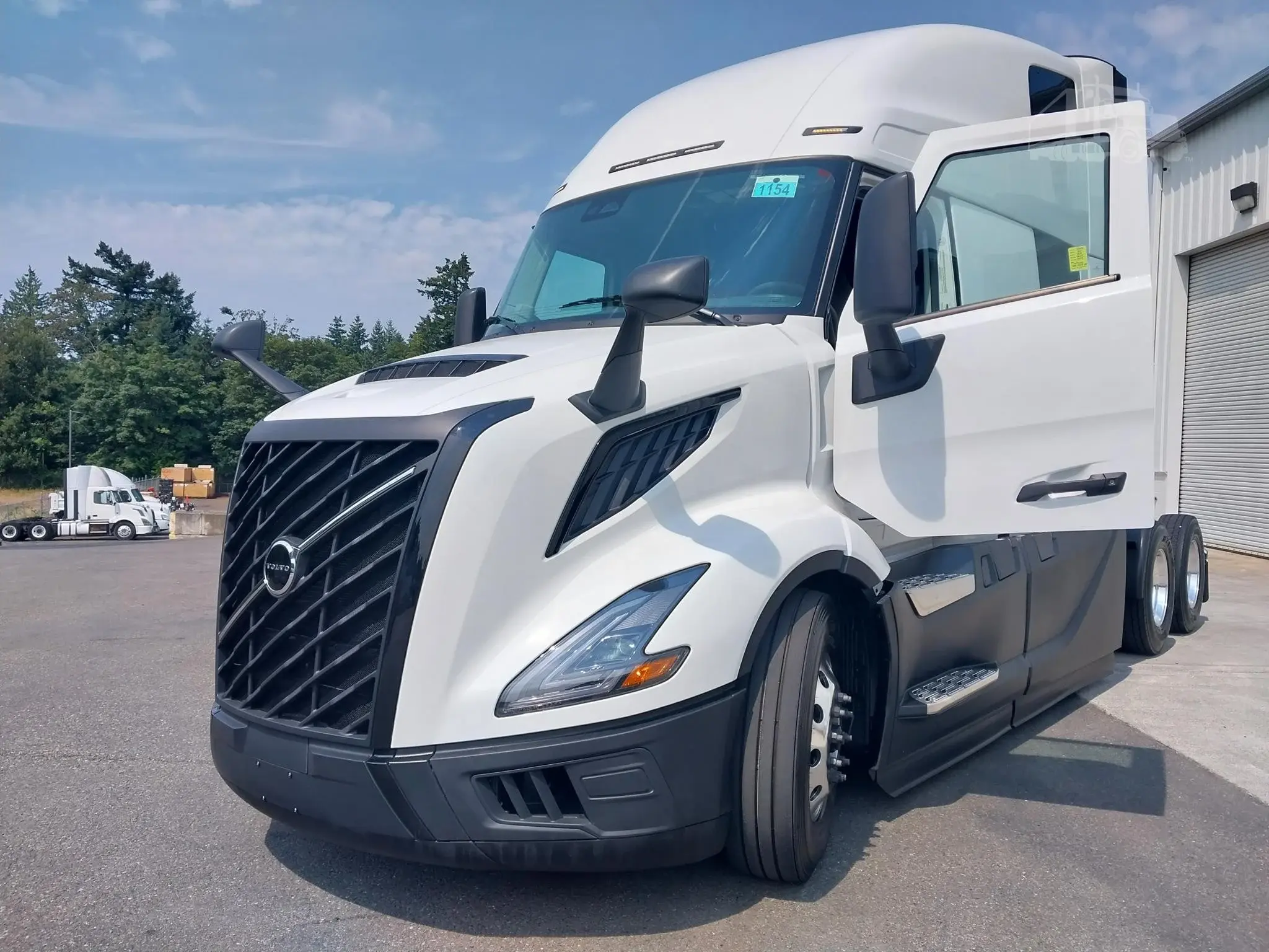 2027 Volvo VNL64T860