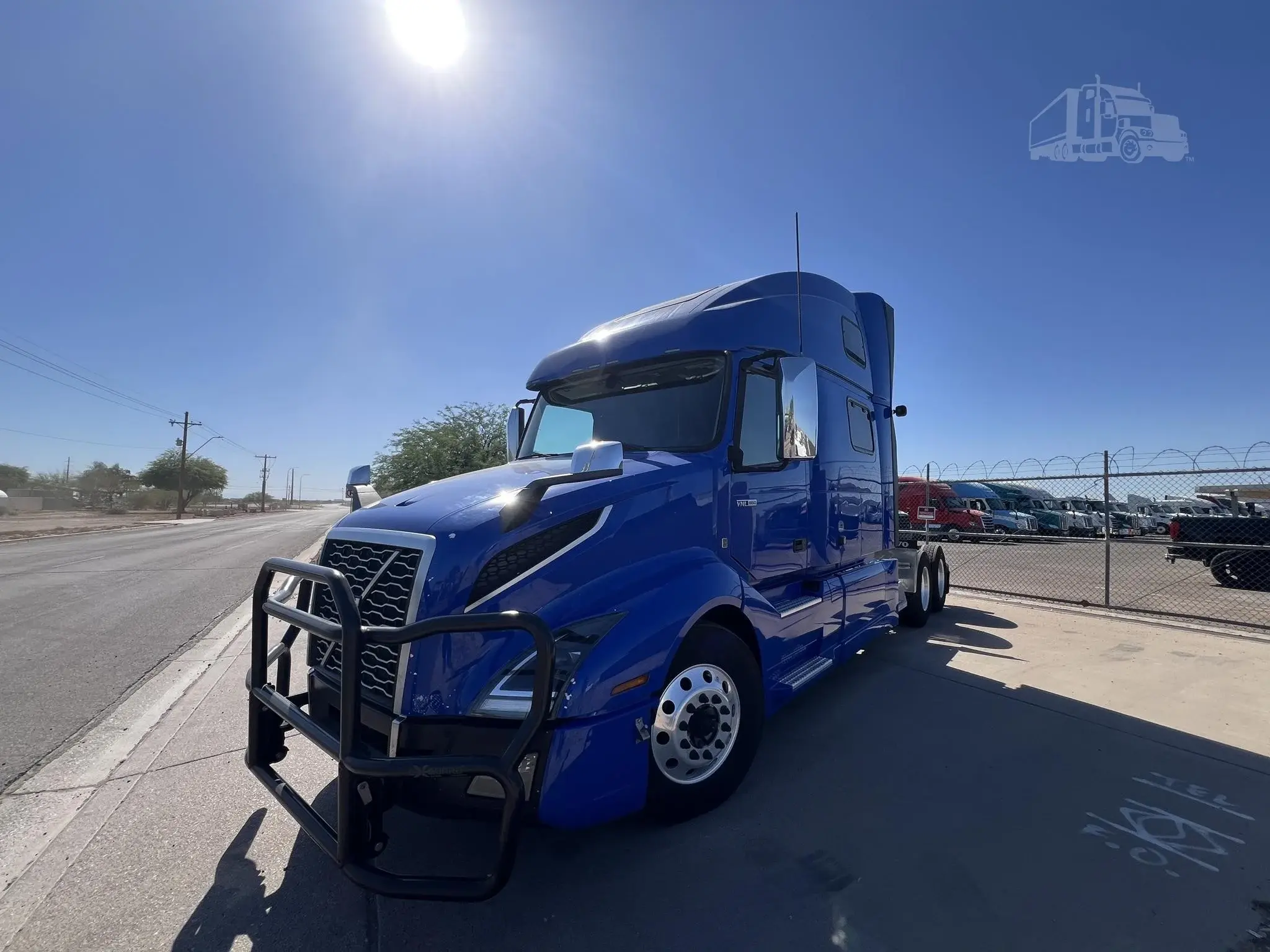 2022 Volvo VNL64T860
