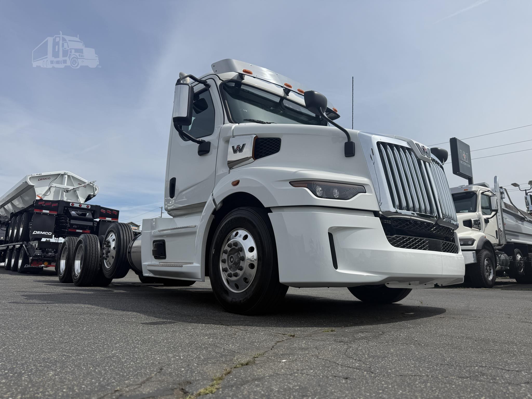2025 Western Star 57X